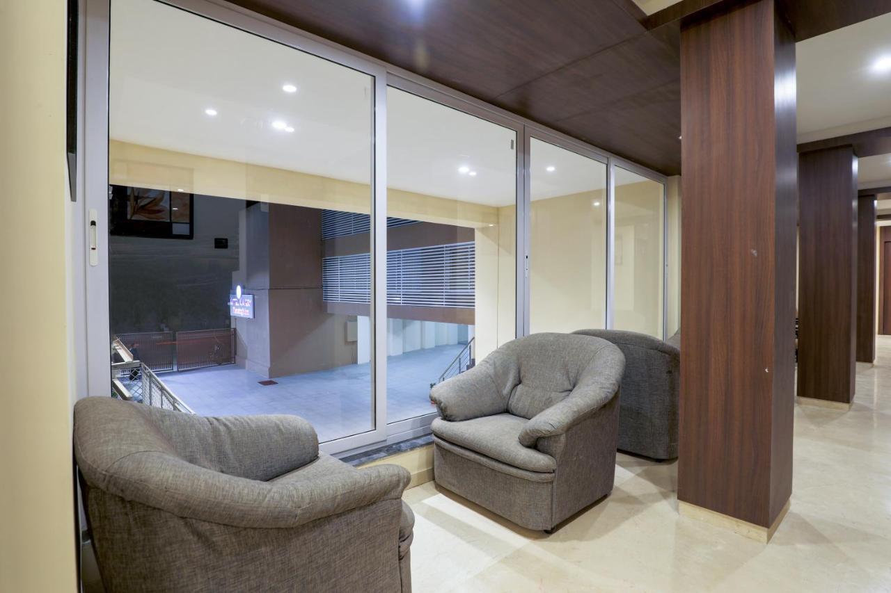 Hotel Kavery Radźkot Zewnętrze zdjęcie
