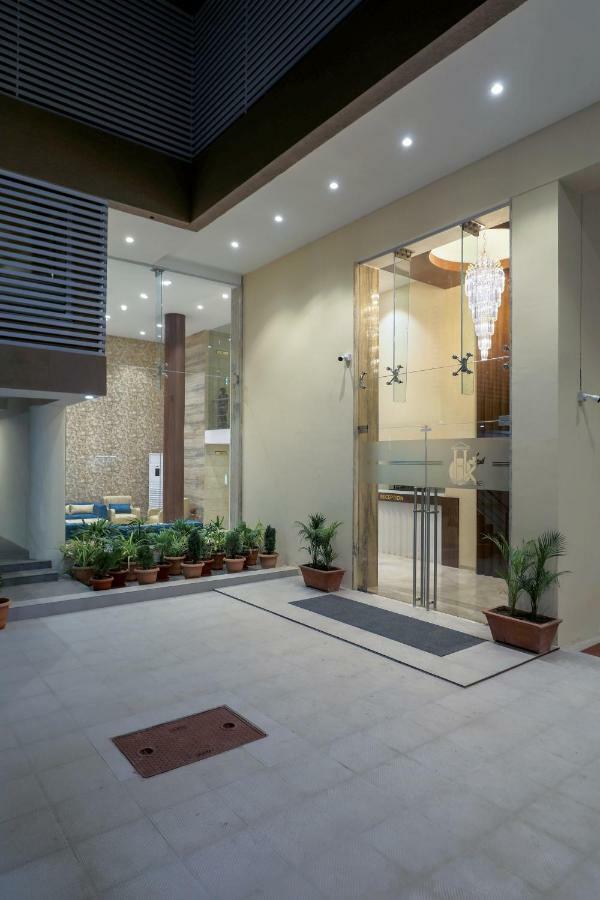 Hotel Kavery Radźkot Zewnętrze zdjęcie