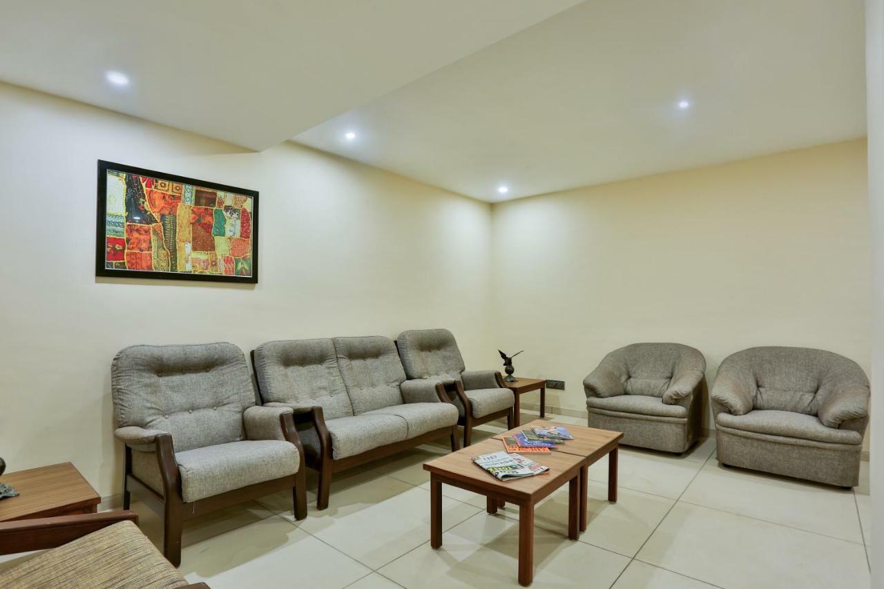 Hotel Kavery Radźkot Zewnętrze zdjęcie